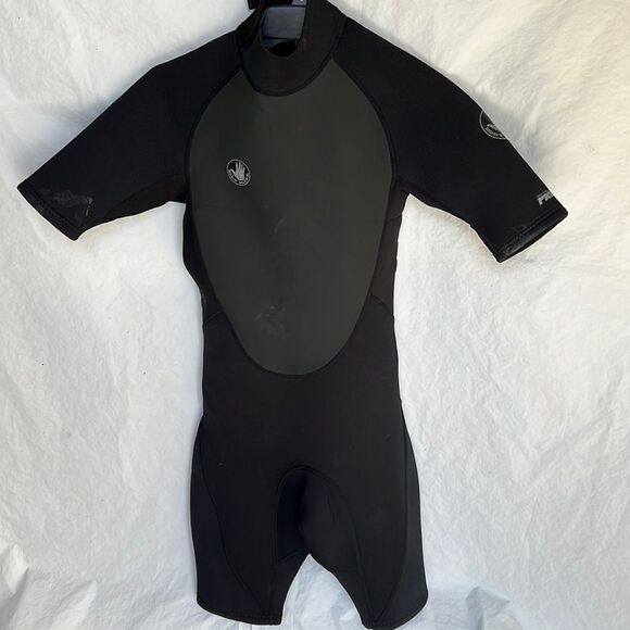 Body Glove men’s black short sleeve shorted surfer one piece wetsuit size Medium